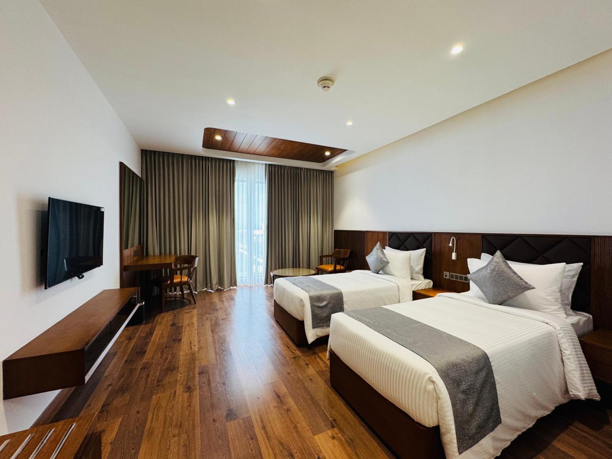 Gokulam Grand Kozhikode Otel Dış mekan fotoğraf